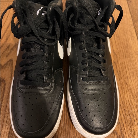 Nike Men's Court Vision Black and White Sneakers - Picture 7 of 8